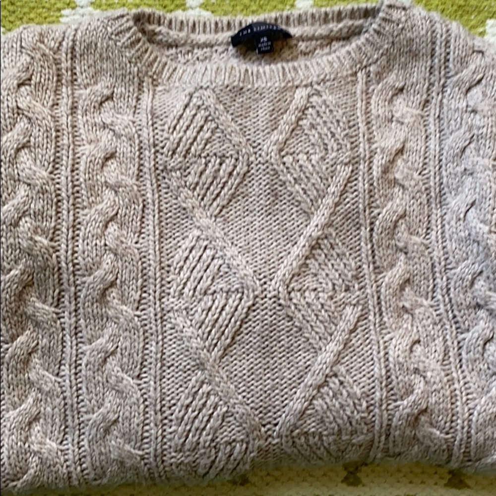 Limited sweater - Picture 9 of 10